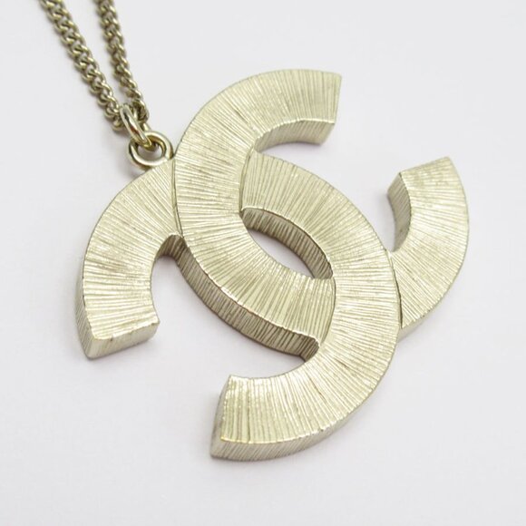 CHANEL Gold Logo Necklace - Picture 3 of 5